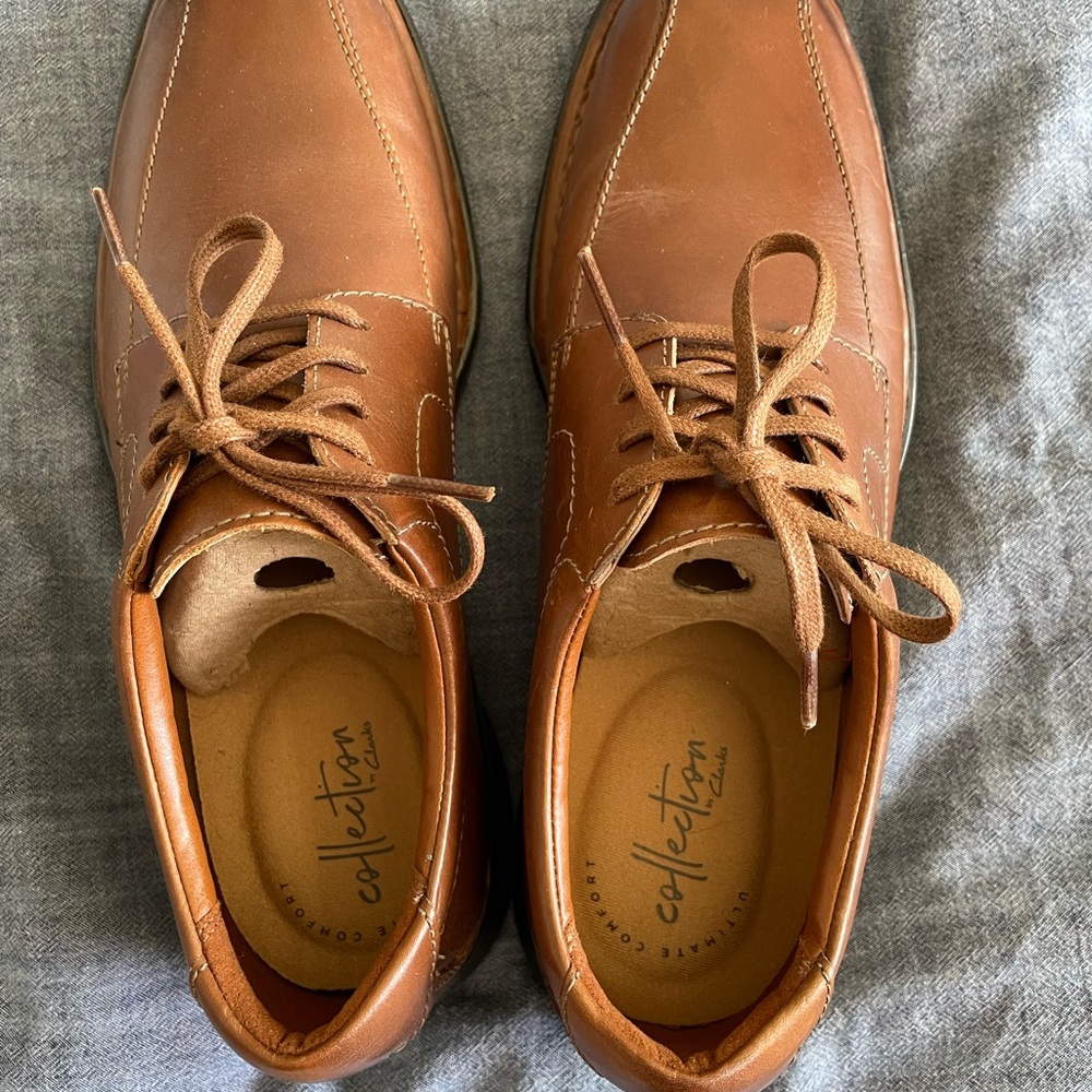 Clarks Mens Dress shoes size 9